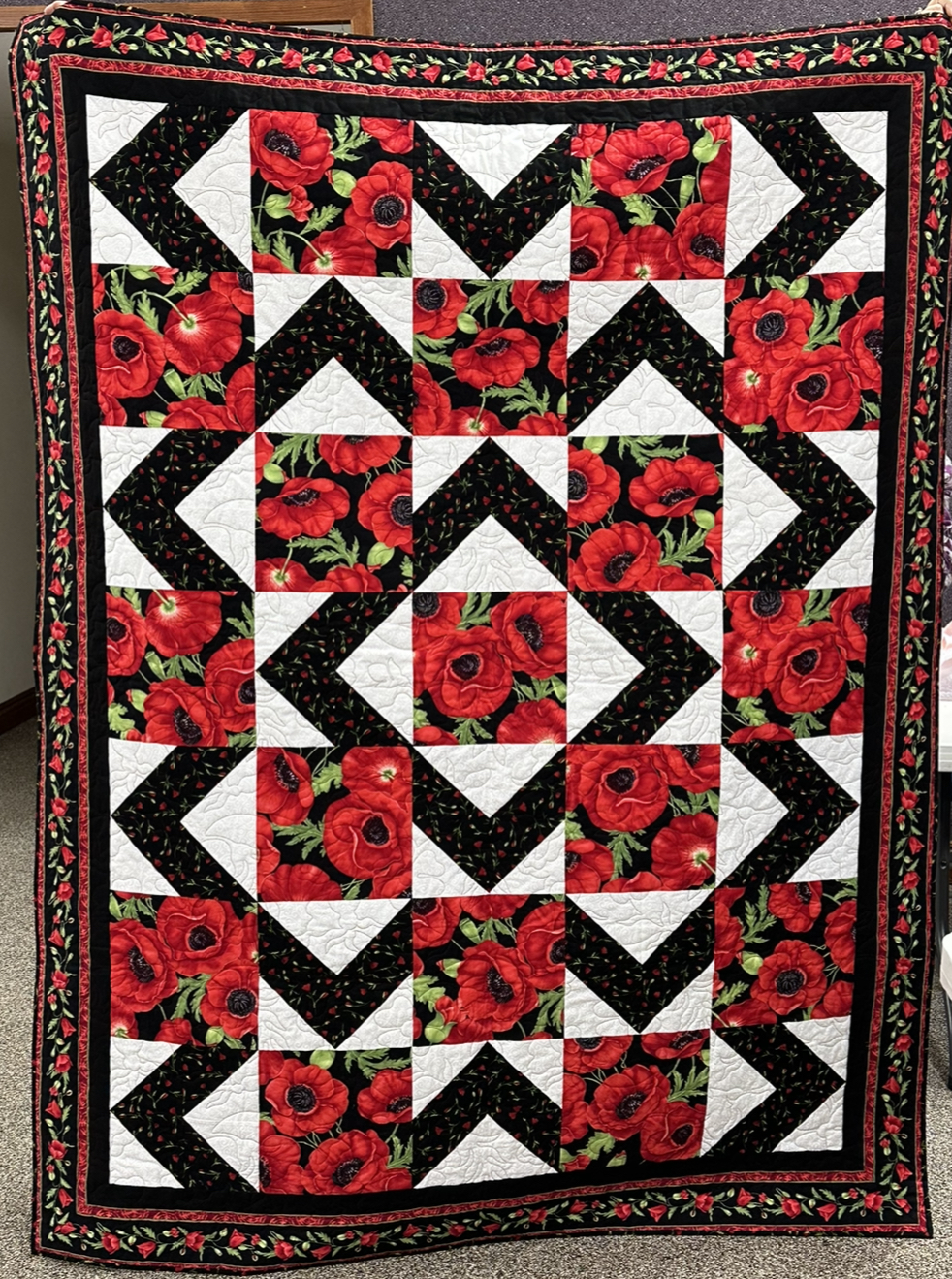 Raffle Quilt 2024 Schoolhouse Quilters Guild